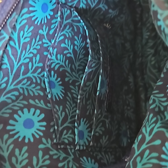 Vera Bradley blue flowered crossbody carryall - Picture 7 of 12